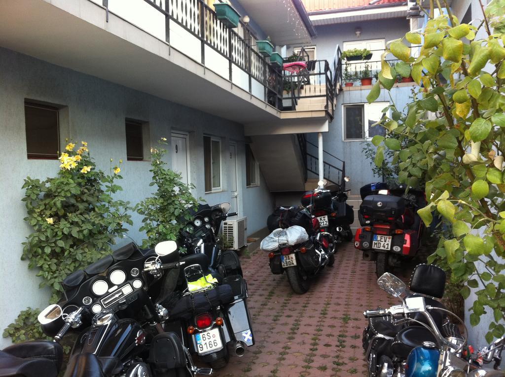 Hostel Tropical Drobeta Turnu Severin Luaran gambar